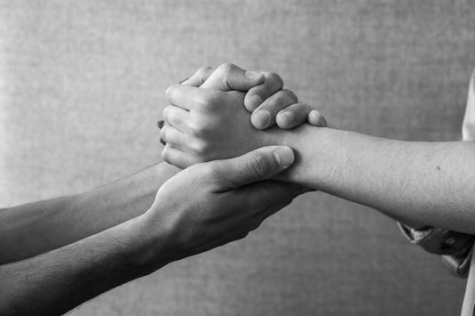 Diferencias entre Bioneuroemoción y Psicología: Dos enfoques complementarios para la salud mental